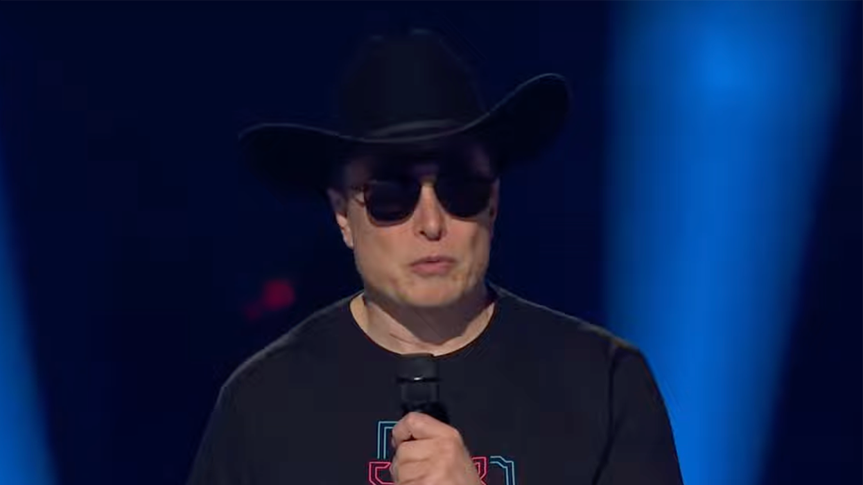 Elon Musk Shares Brilliant Diagram Charting When His Fellow Liberals Decided He Was Now Satan