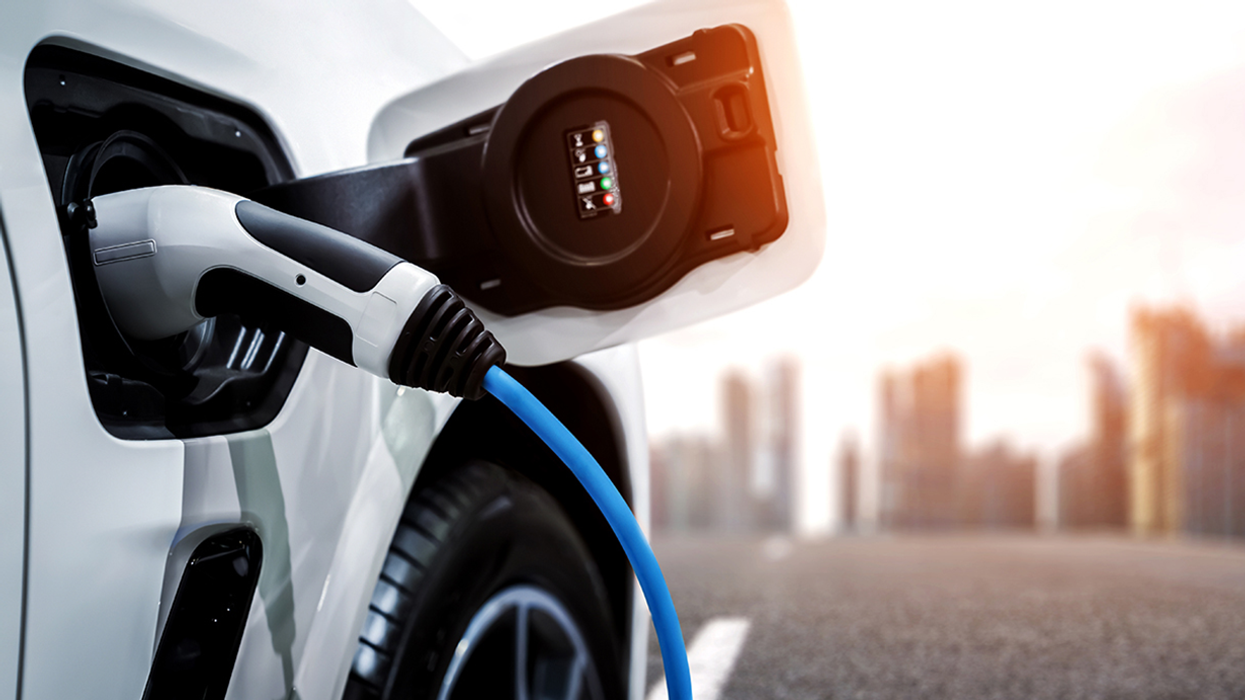 Journalist attempts road trip in electric car, but it turns into a nightmare: 'Fumes never smelled so sweet'