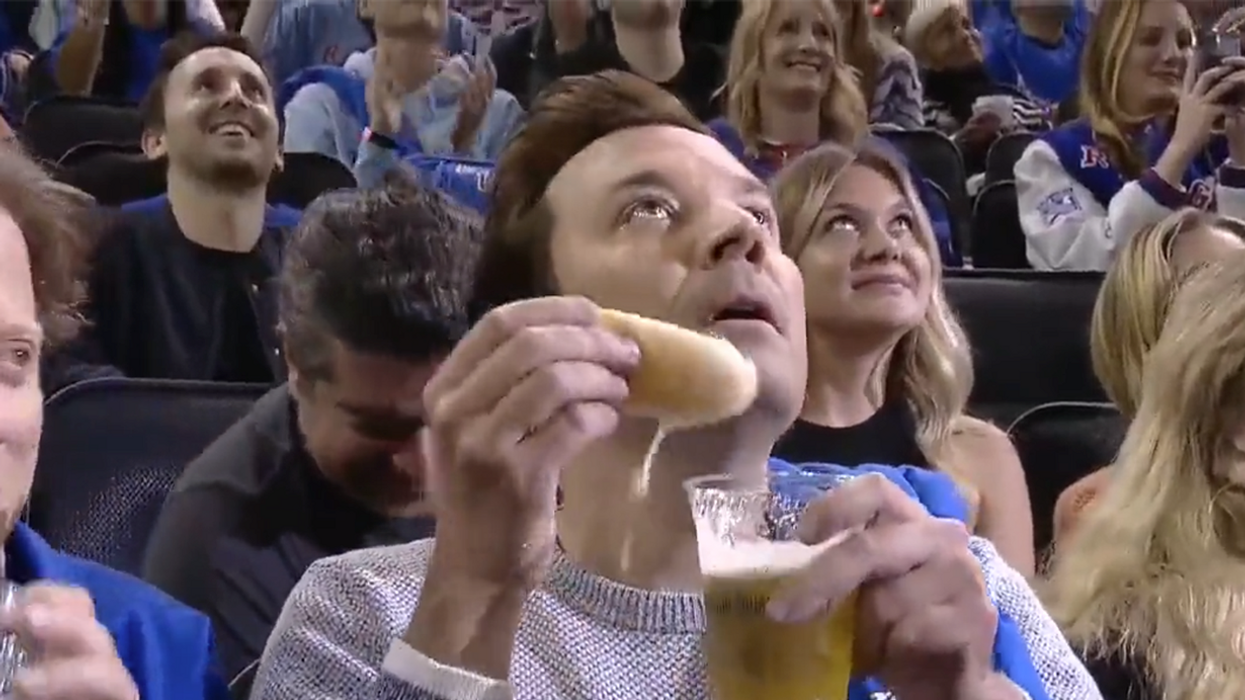 Jimmy Fallon Does His Best Impression of a Man, Fails Miserably Trying to Drink Beer