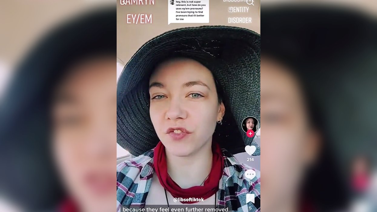 TikTokker Explains Her Different Personalities... Who Identify as Birds