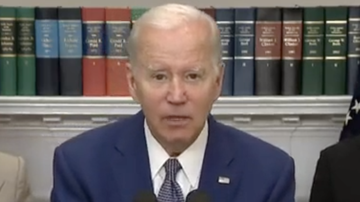 Did Joe Biden Read Stage Directions Off the Teleprompter Like a Senile Old Buffoon Again? (UPDATED)