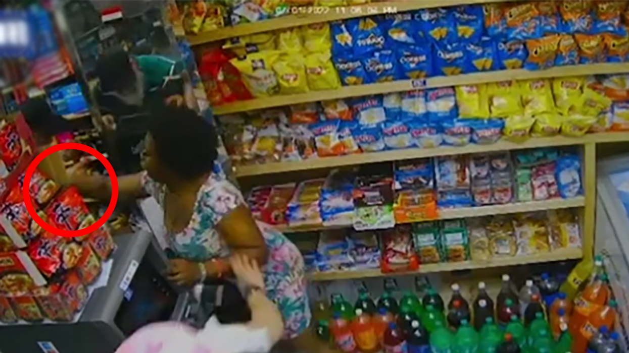 New Video Shows Bodega Employee Charged With Murder Was First Stabbed by Guy's Girlfriend During Altercation
