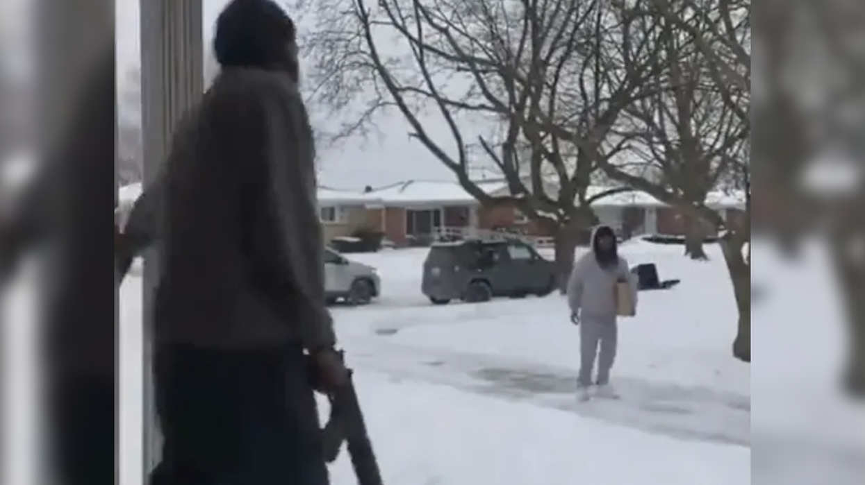 'You done lost your mind': Video captures moment porch pirate discovers the homeowner is home... and strapped