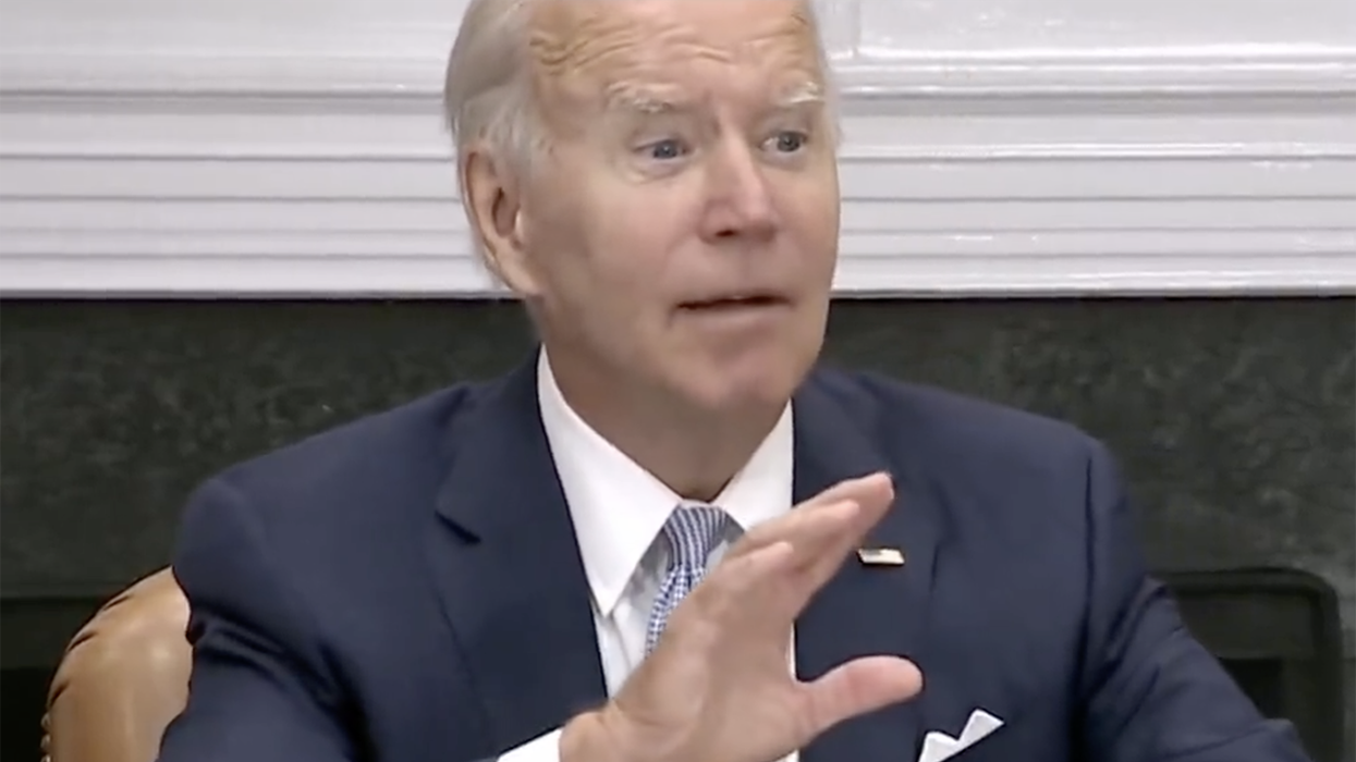 Watch: Elderly man calls on reporter without permission, is shamed by handlers as they shoo press out of room