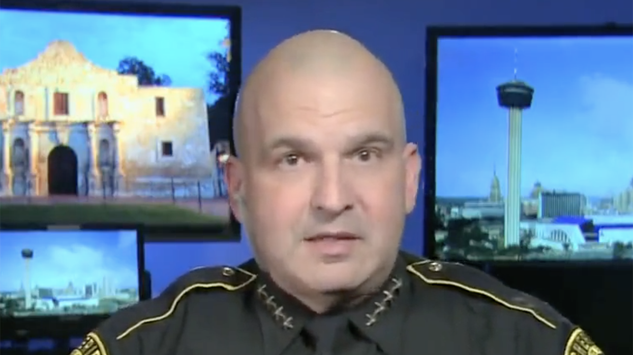 Watch: Democratic sheriff investigating Ron DeSantis calls on American restaurants to hire illegal migrants