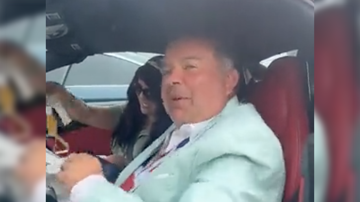 Apple executive goes viral for joke about big-breasted women, gets fired because fun is dead