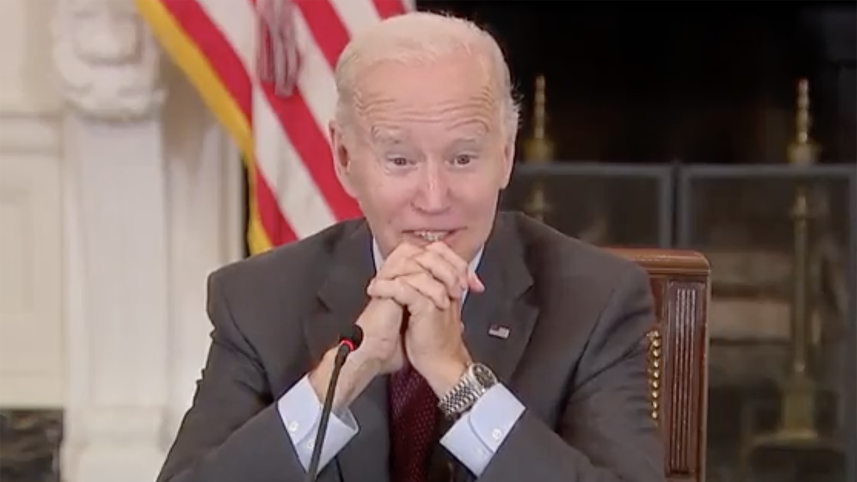 Watch: POTUS smirks at reporters while his handlers chase them out of the room, and THEN he gets insulting