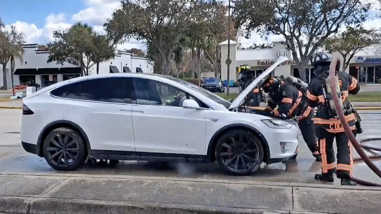 Florida EVs are catching fire because it turns out that's what happens to the batteries in a Hurricane