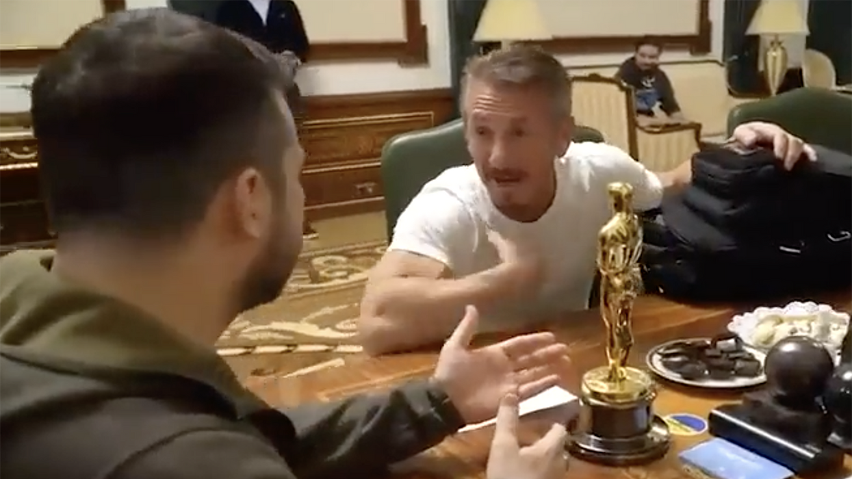 Sean Penn travels to Ukraine to give Zelinksyy his Oscar. No, really. This is a real thing that happened.