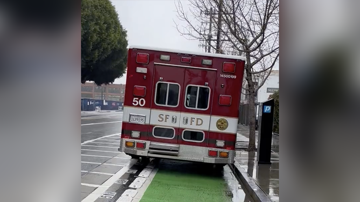 'I'm losing my g*ddamn mind': Woman records herself having full-blown meltdown over an ambulance in the bike lane