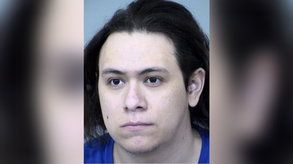 Man accidentally admits to kiddie porn while interviewing for a police station job (he didn't get it)