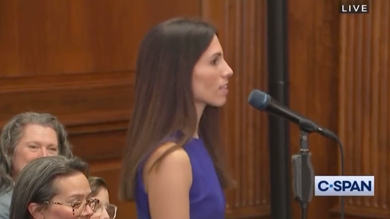 Watch: Mom torches teachers' union that sued her for daring question her kid's kindergarten curriculum