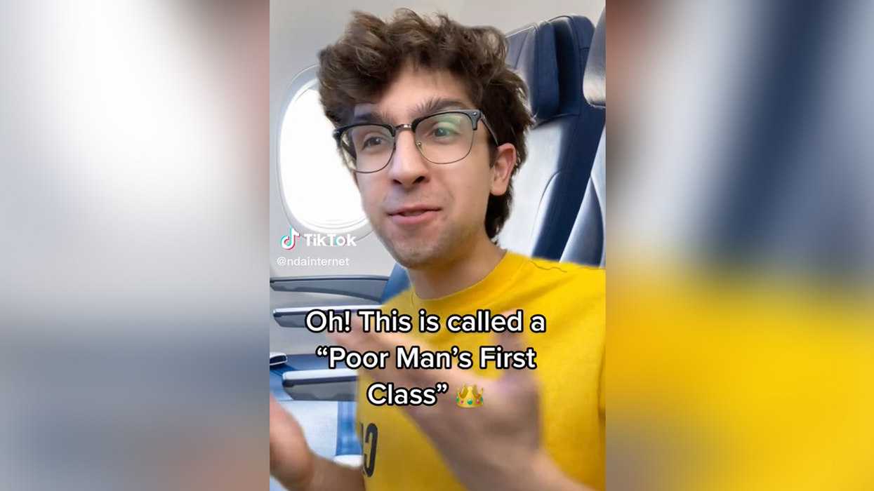 Watch: Dude describes questionable 'technique' to scam a plane row to yourself... and make everyone hate you