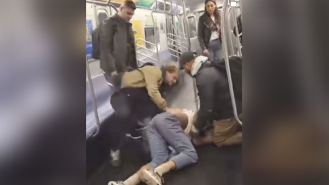 New video destroys media narrative about Jordan Neely's death: other passengers PRAISED the Marine?