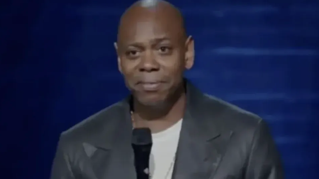 Reporter takes a dump on normies who find Dave Chappelle hilarious (as Dave takes one on San Francisco)