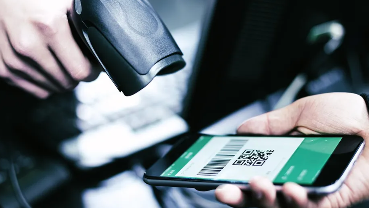 Los Angeles Becomes One Step Closer To Banning Stores From Going Cashless