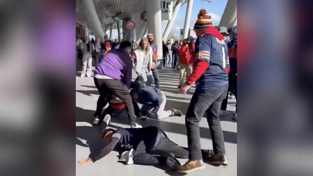 Watch: Poor Chicago Bears fan gets slept with one brutal sucker punch over a bathroom dispute