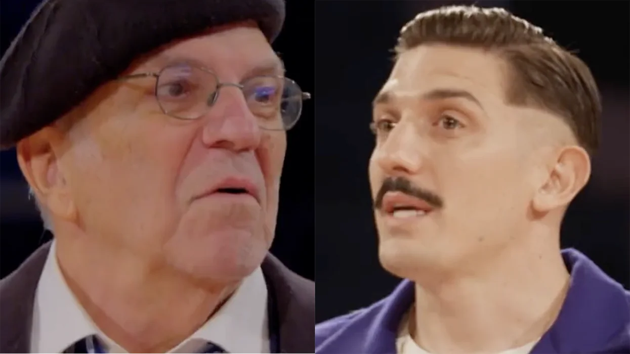 Andrew Schulz's tearjerking video sharing his latest comedy milestone with his dad is a must-watch for fathers and sons