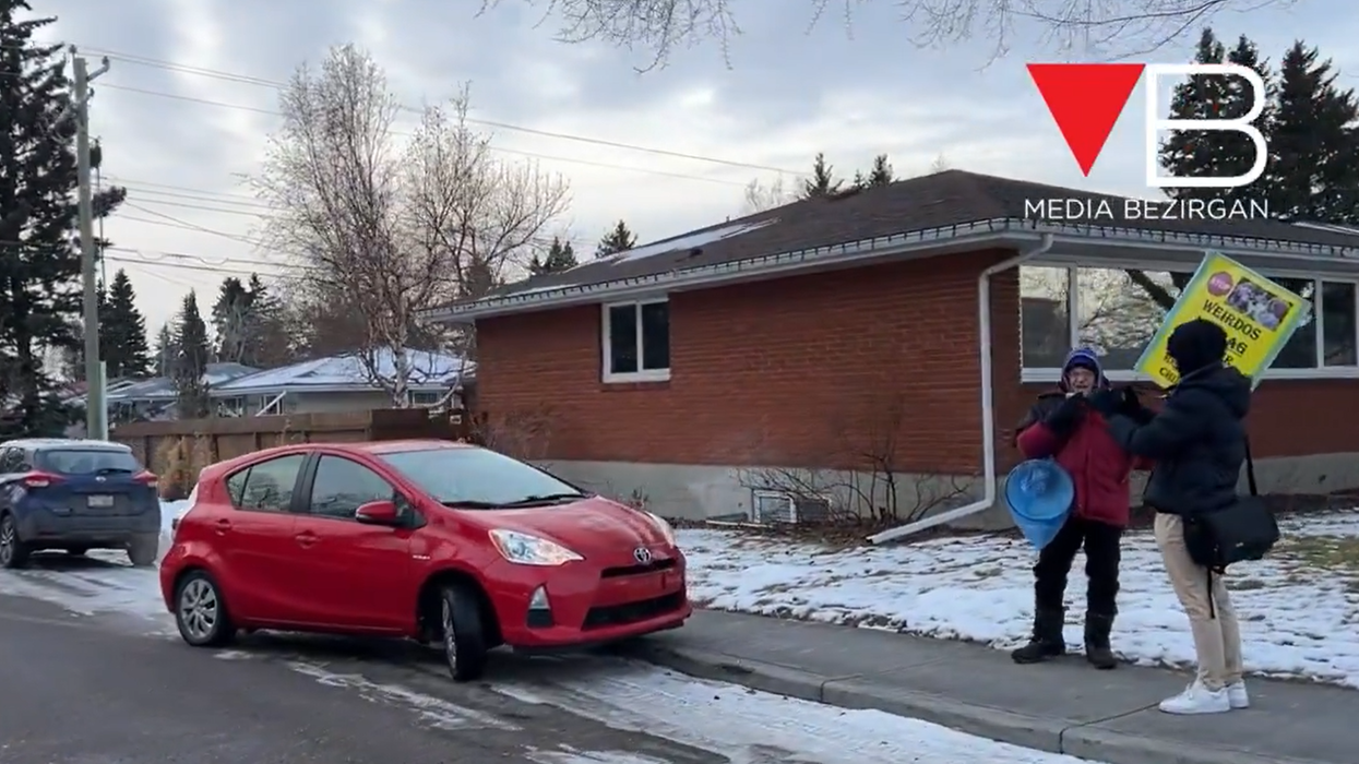 Watch: Unhinged Drag Queen Honks At Someone's Grandpa For 30 Minutes