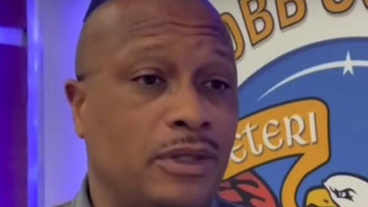 Suspected Shoplifter Abandons His Son At Mall, Then The Biting Started