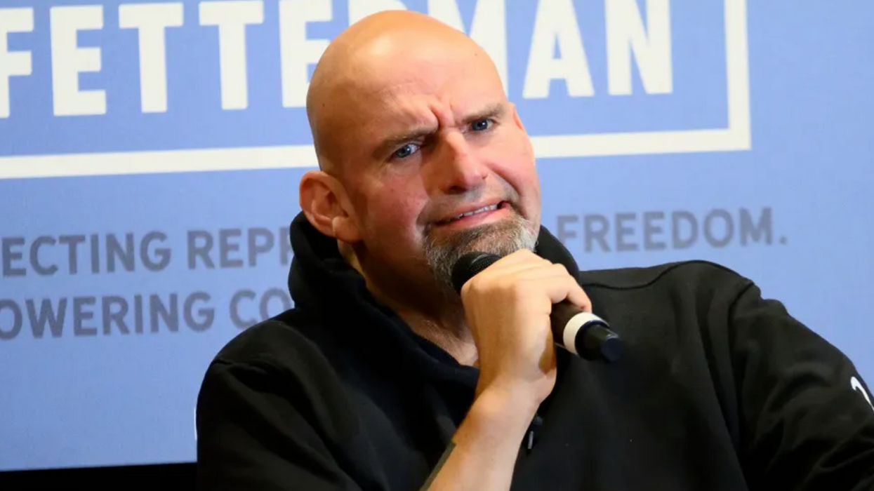 Pro-Hamas protestors showed up outside John Fetterman's home, they didn't expect what he did from his roof