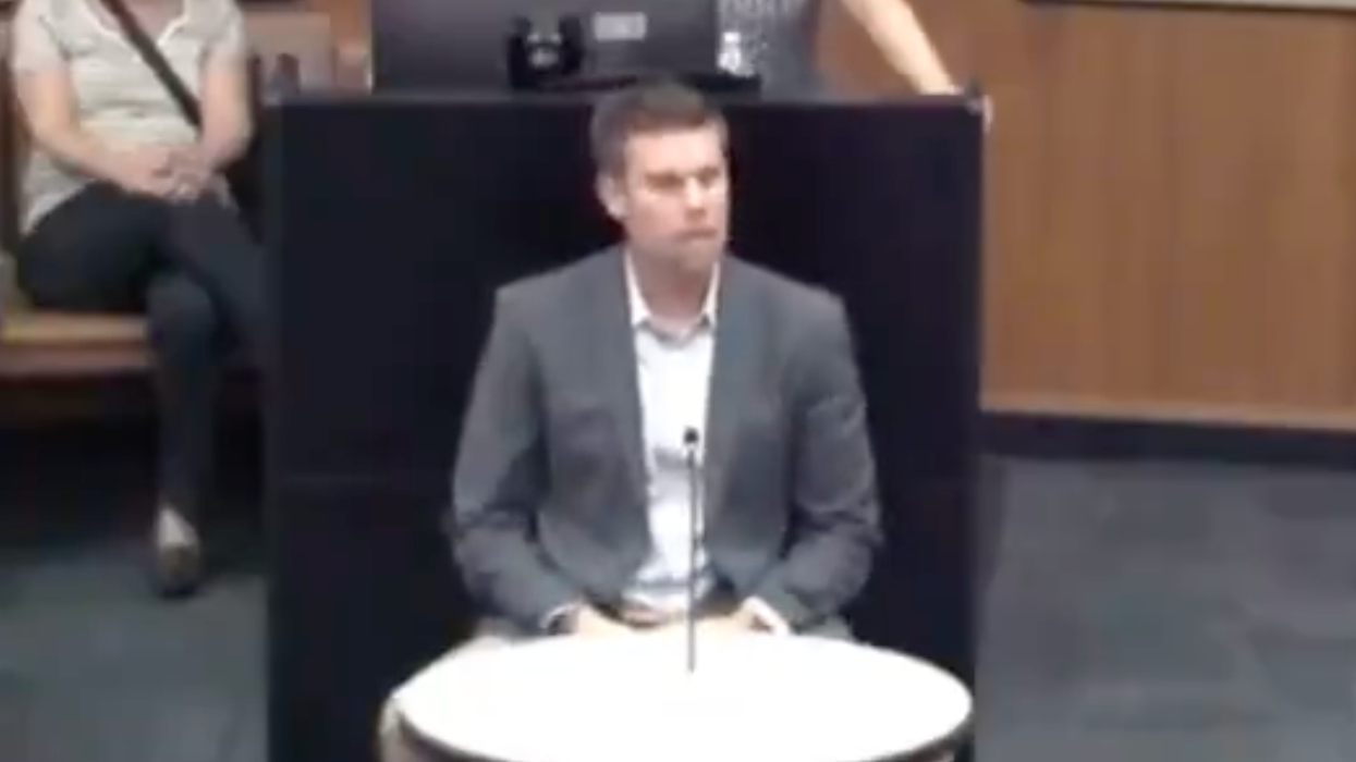 Watch: Assistant principal thinks it's totally fine for 8-year-olds to have access to books referencing pornography