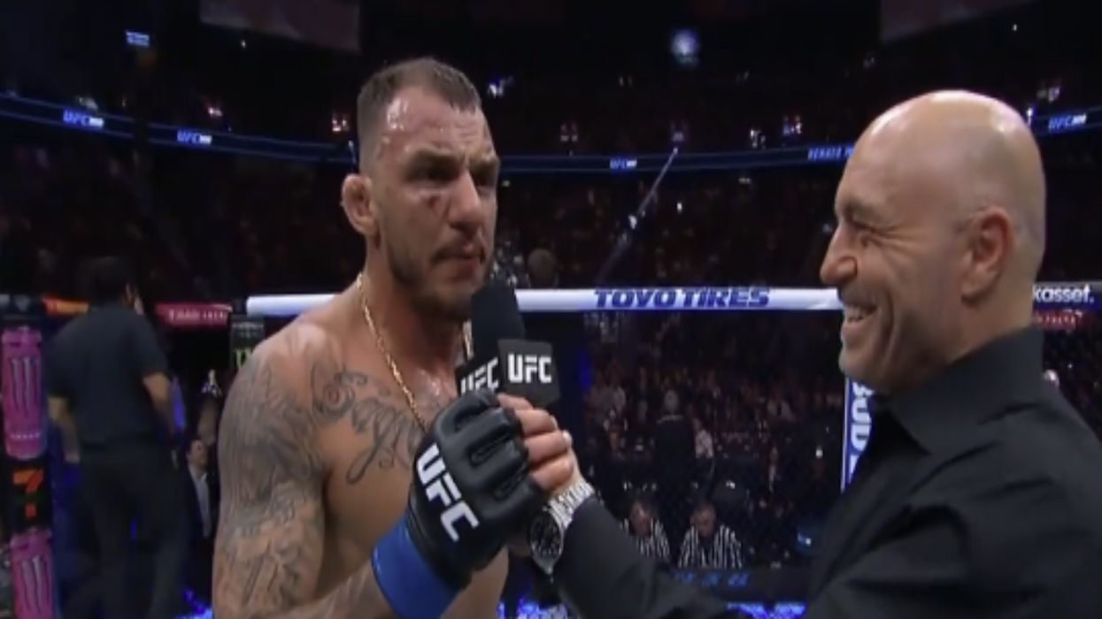 Brazilian UFC fighter gives post-win speech that oozes with patriotism: "I want to carry and own f*cking guns"