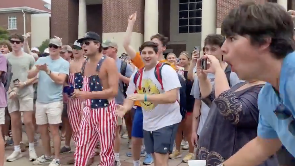 Watch: Pro-Hamas dorks at Ole Miss run into a wall of patriotic frat bros singing OUR National Anthem