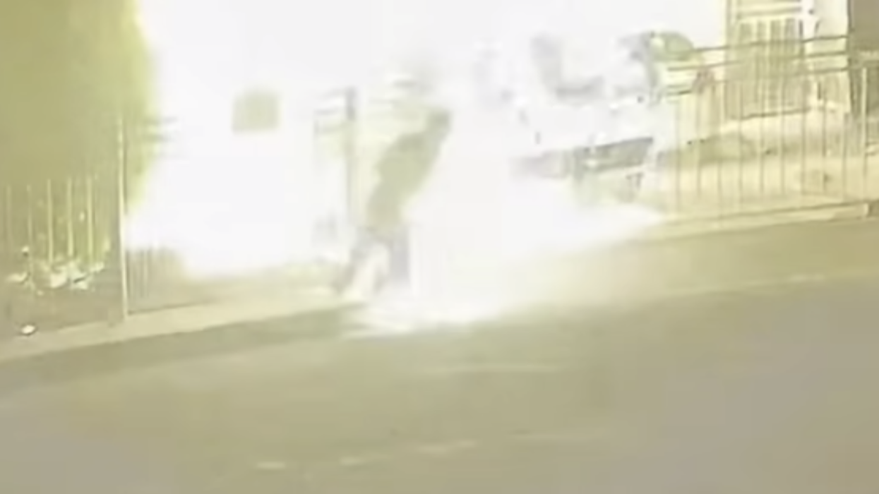 Video captures man attempting to burn ex's house down, has an oopsie and sets himself on fire instead