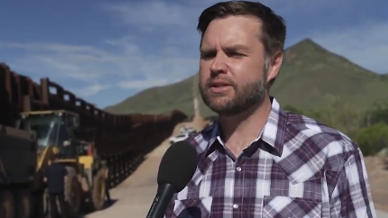 “Kamala Harris is a chameleon:” JD Vance SHUTS DOWN reporter's race-baiting question in epic fashion