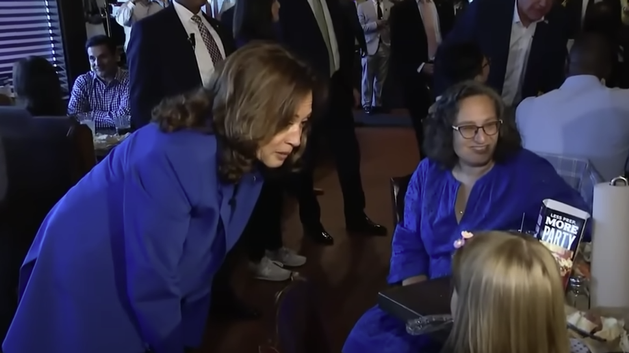 Harris Campaign kicks out patrons of popular restaurant, allegedly replaces them with approved Kamala fans