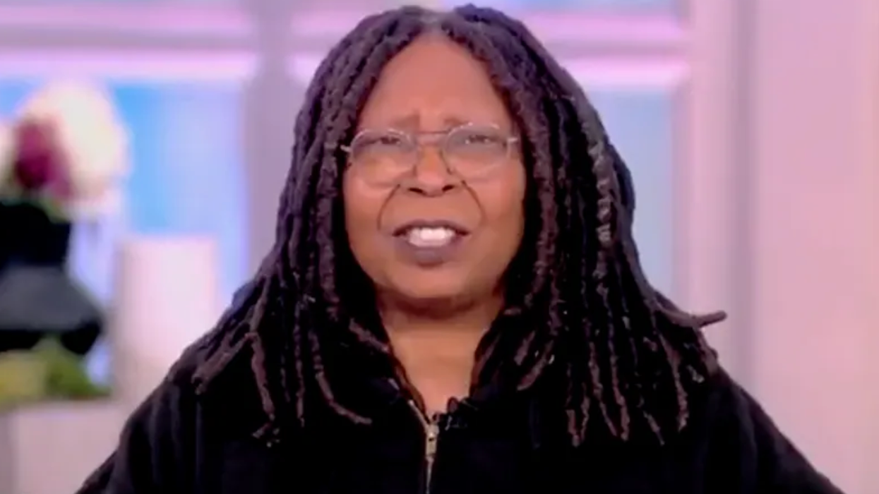 Wow! Whoopi Goldberg caught LYING about bakery denying her order due to her "politics"