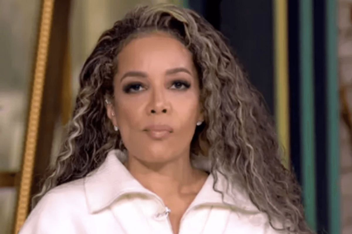 Watch: This look on Sunny Hostin face reading a legal note after SLANDERING Matt Gaetz is priceless