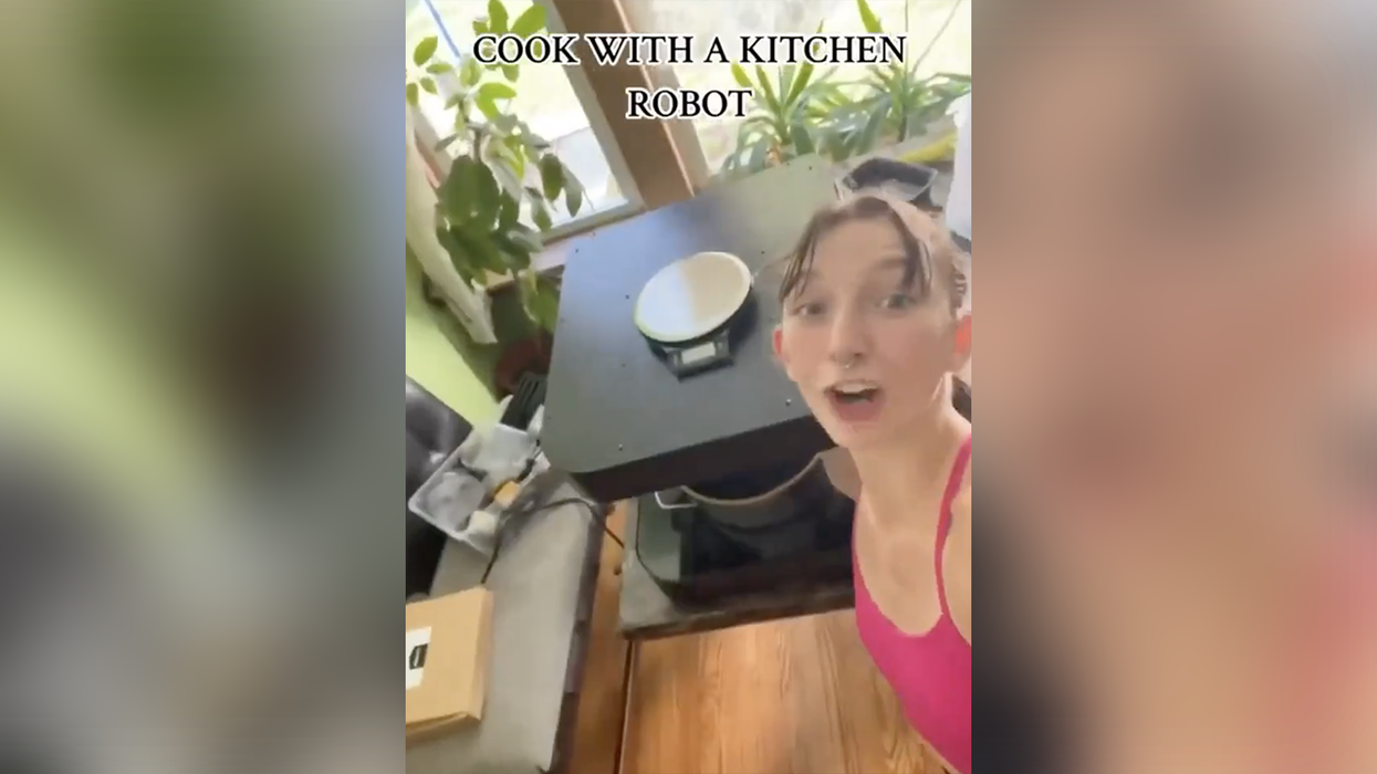 Watch: Septum-ringed lady goes viral bragging about cooking with her terrifying "kitchen robot"