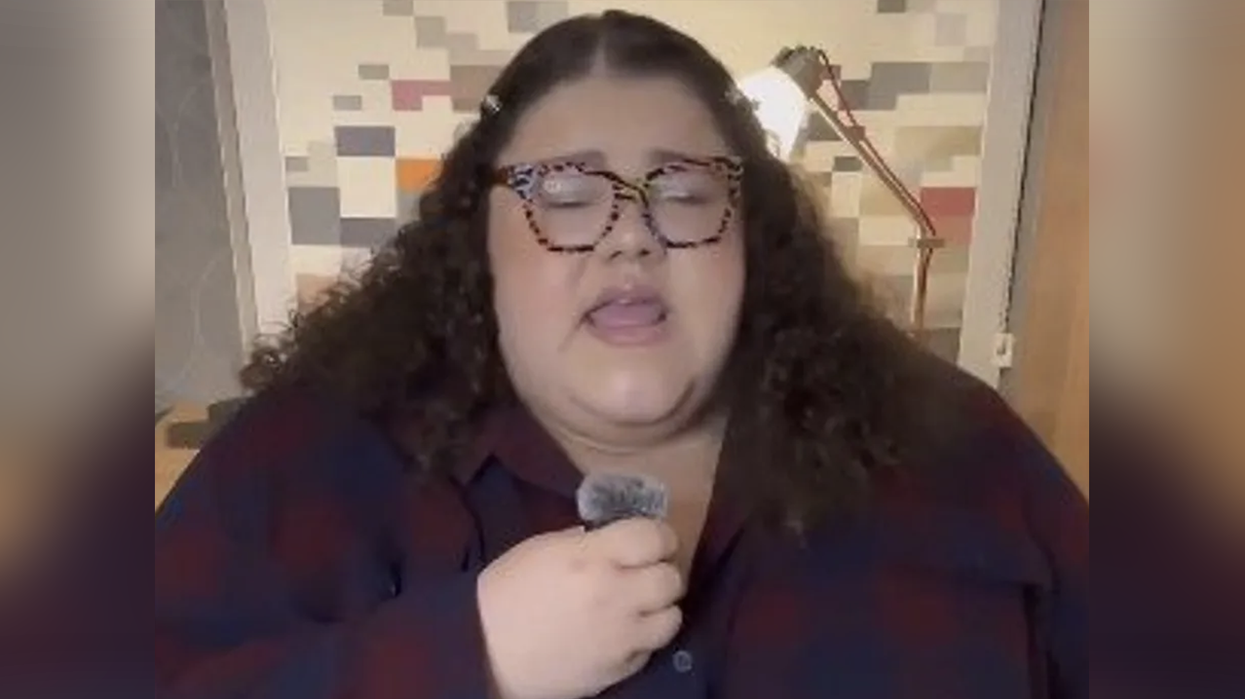 Body positivity influencer is big mad airport said she was too fat for them to push around in a wheelchair