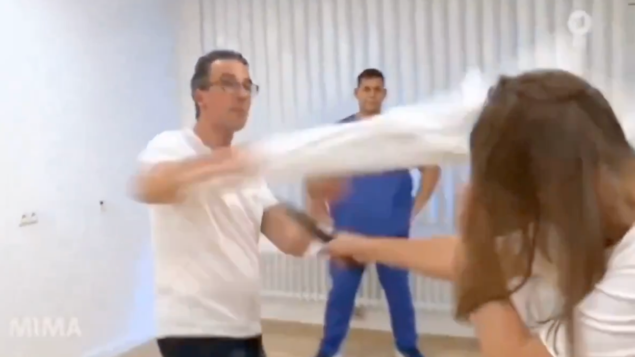Here's the latest technique to prevent being stabbed in Germany, protect yourself with... a towel?