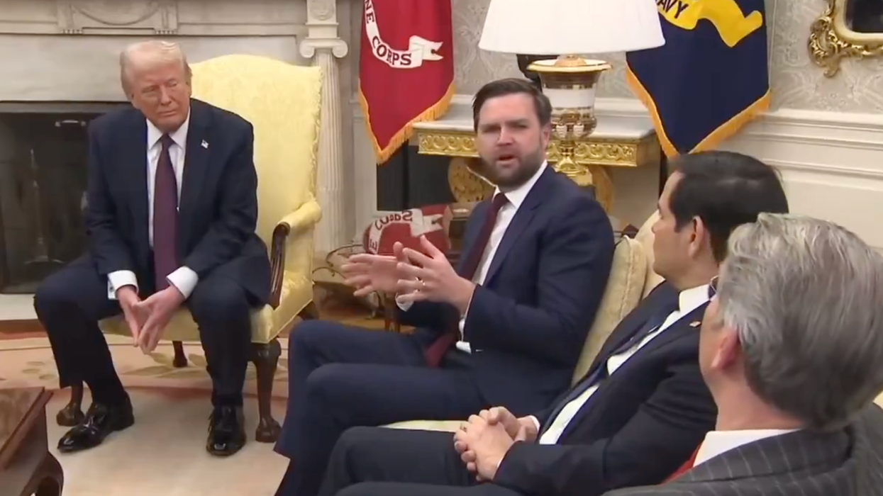 “I said what I said…”: JD Vance calls out Keir Starmer to his smug face over the UK's lack of free speech protections