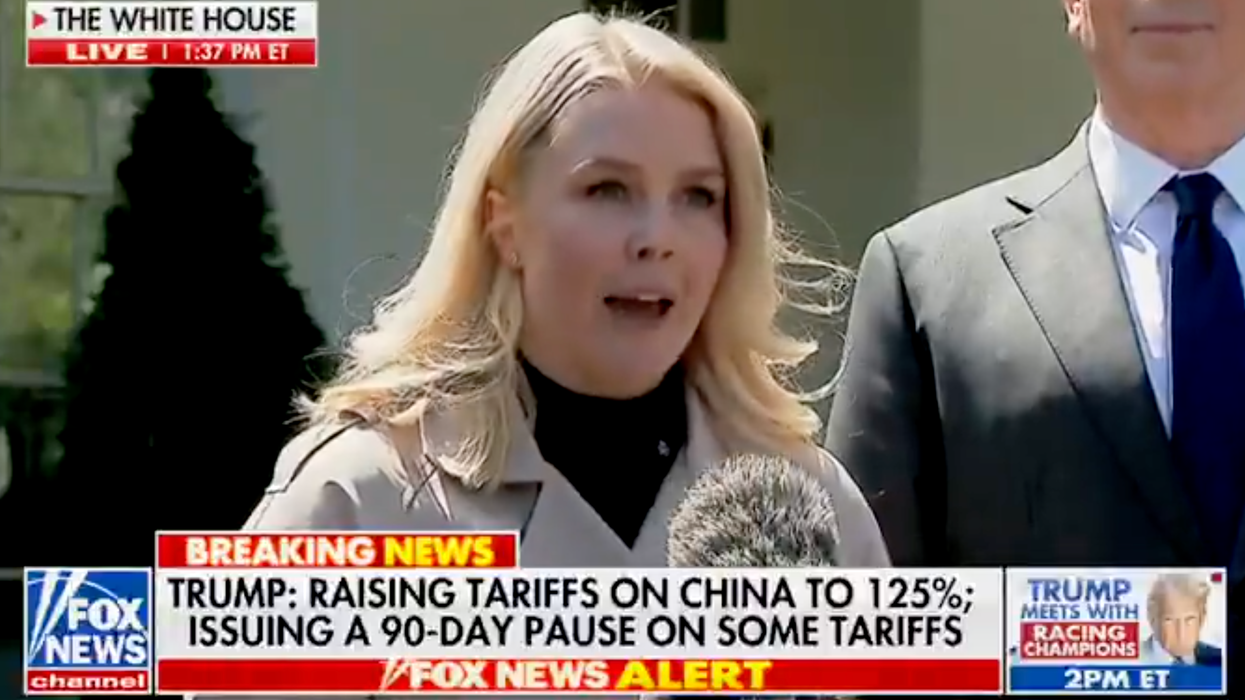 WH press secretary has bad news for reporters who still have their pronouns in their bio in 2025: "It shows they ignore..."