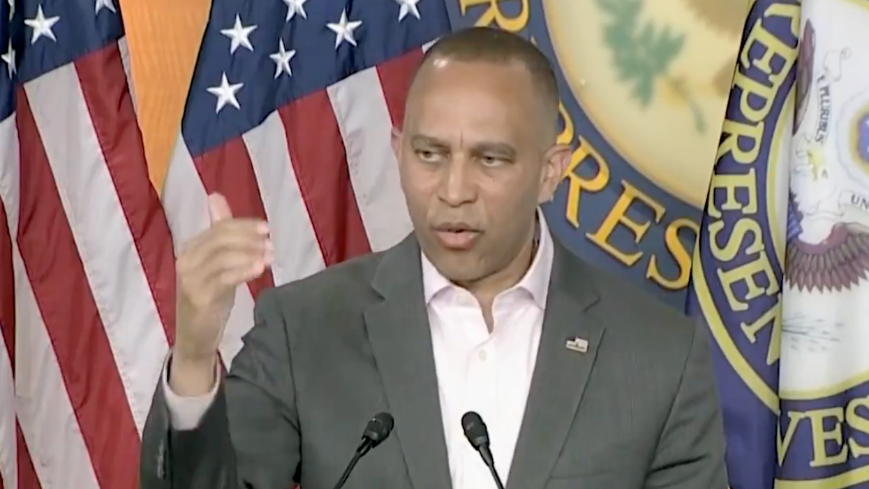 Nothing to see here, just the Democrat Minority Leader THREATENING to dox ICE officials for enforcing the law