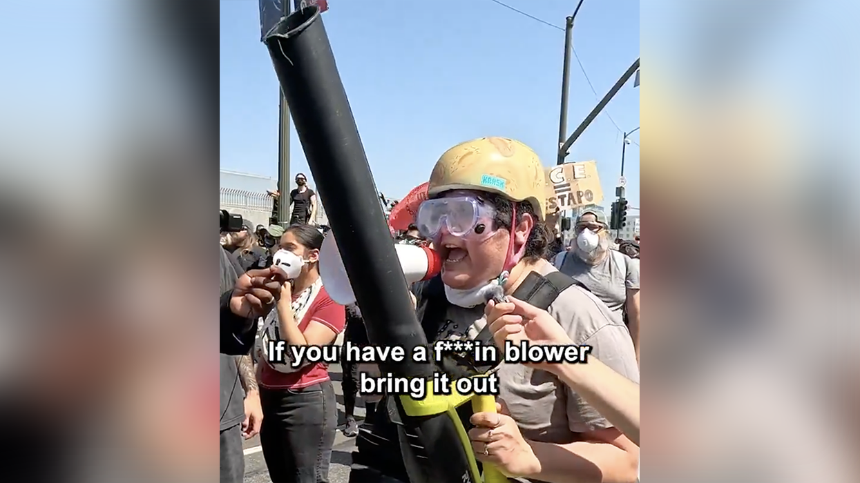 "La manifestante muy grande" calls on LA rioters to bring leaf blowers, tells Trump to suck her left... wait, what?