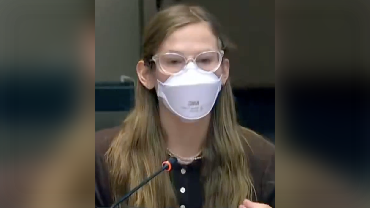 Daughter of two A-list Hollywood celebrities lectures at the UN to bring back universal mask mandates. Yes, in 2025