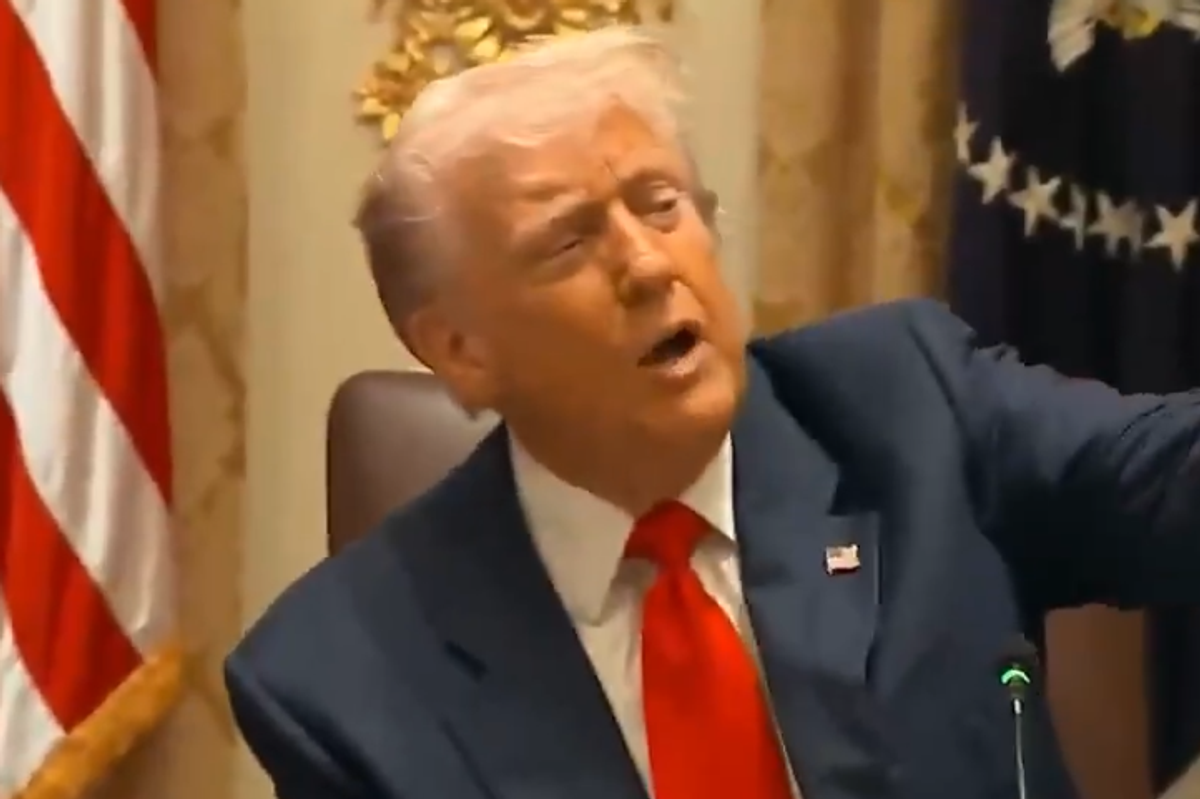Trump Shuts Down ABC Reporter: “I don't take questions from ABC Fake News”