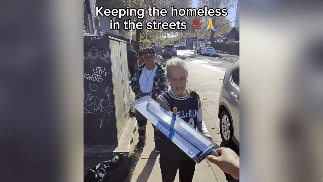 Influencer Traveling the Country Handing Out Machetes to Homeless People