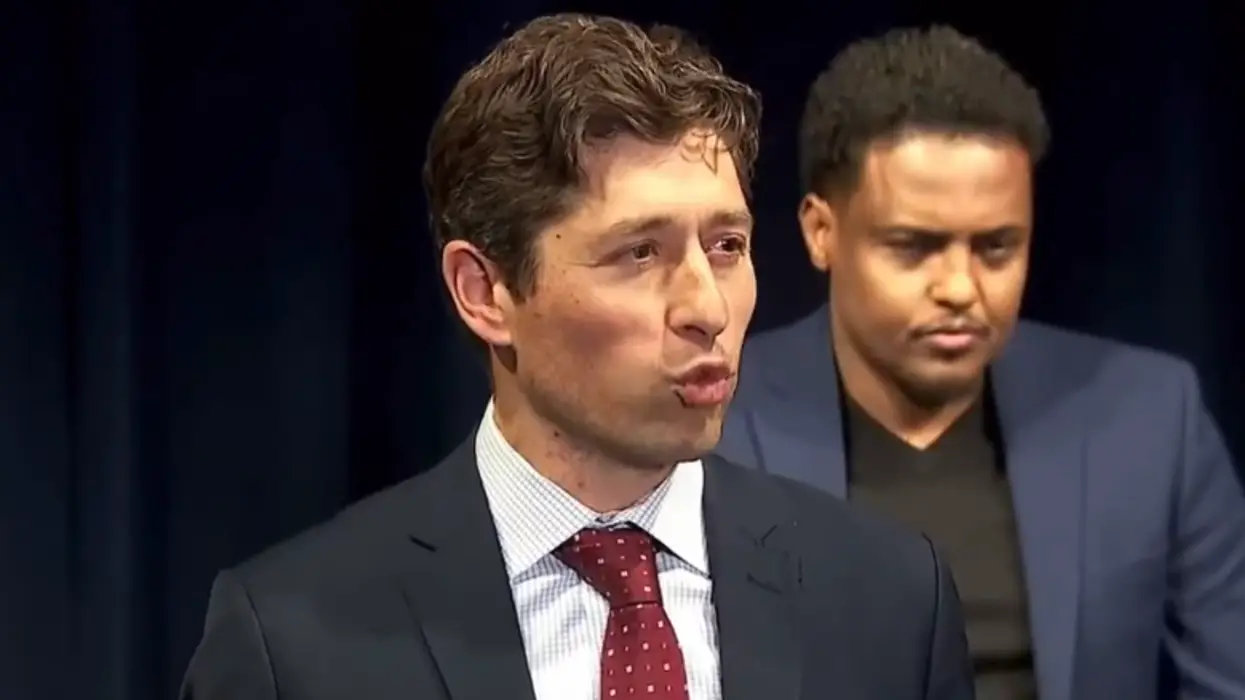 American mayor has to speak in foreign language to communicate, claims Trump is "not American"