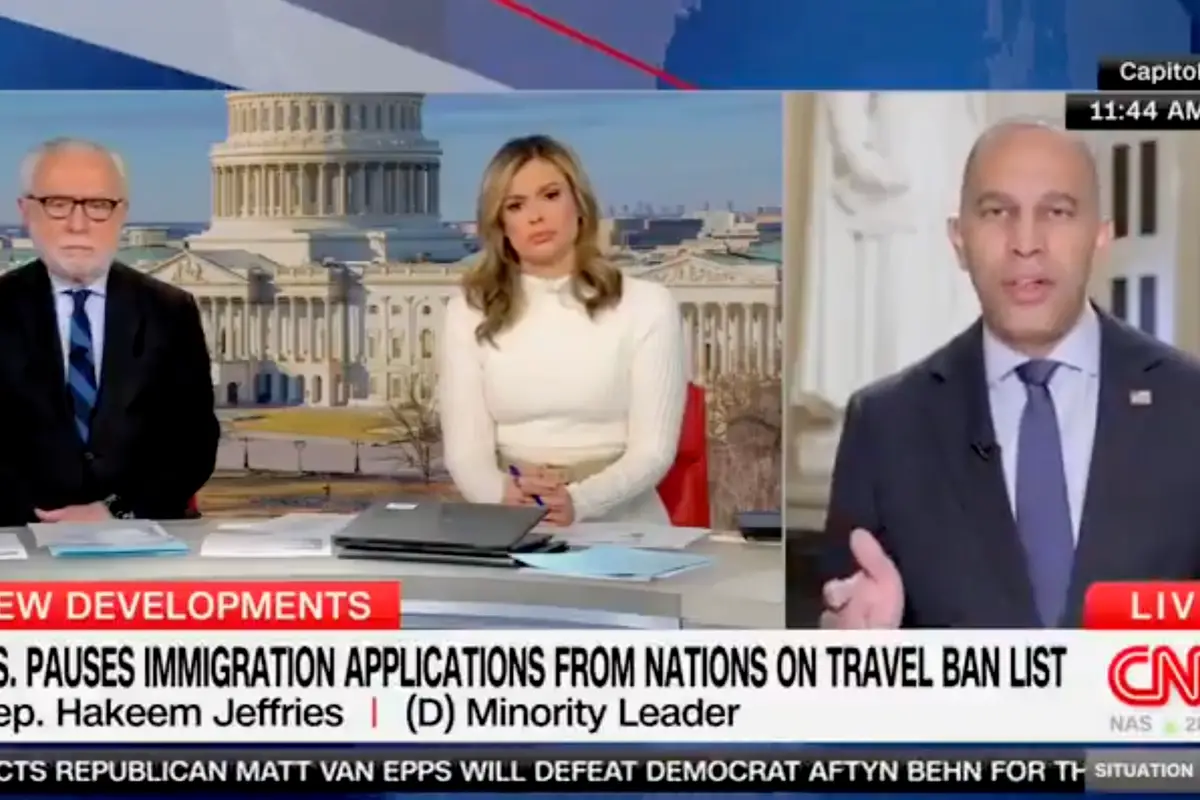 Hakeem Jeffries Forced To Admit President Trump Secured The Border: “That's a good thing”