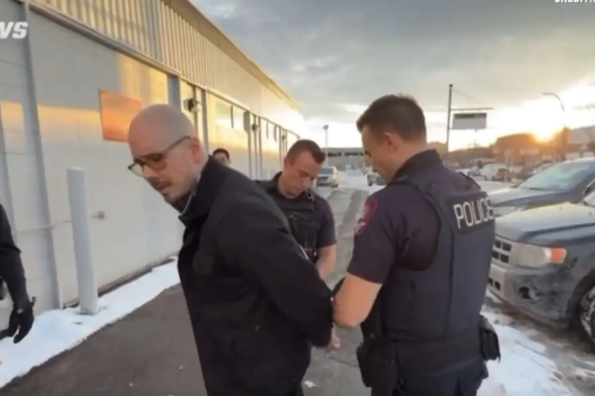 Pastor refuses to apologize for drag queen protest, so they arrest him