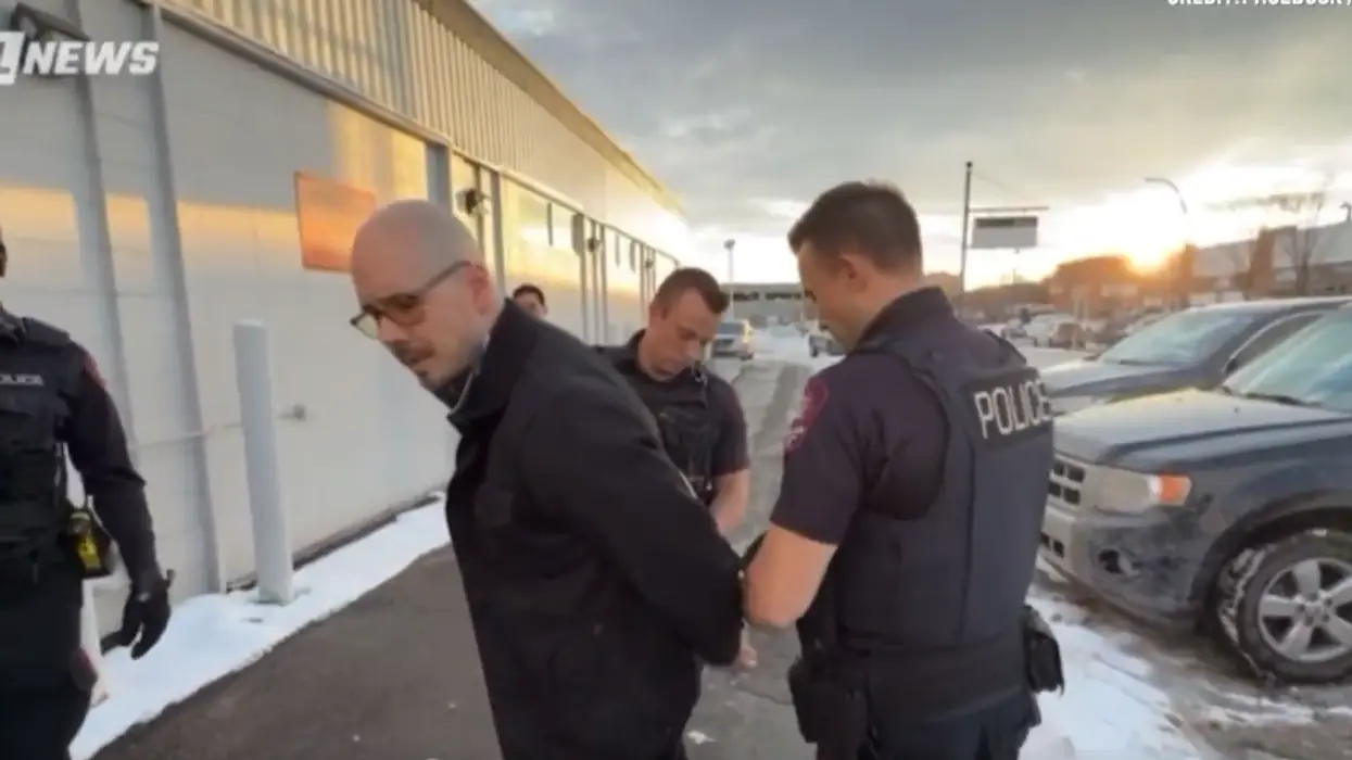 Pastor refuses to apologize for drag queen protest, so they arrest him