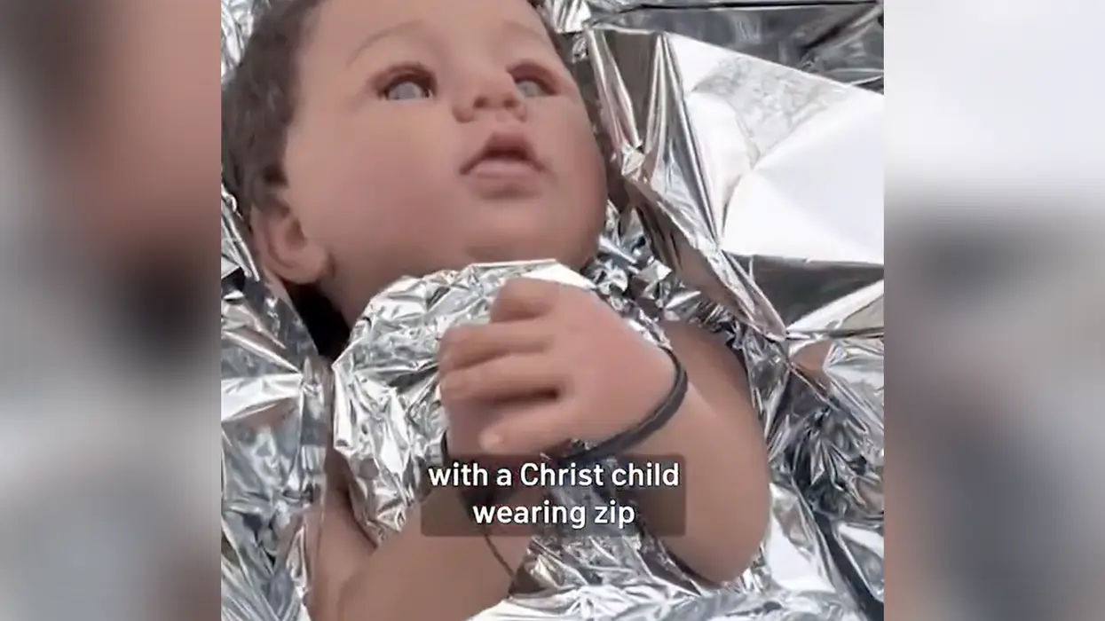 Chicago church zip-ties Jesus, puts Mary in a gas mask in DISGUSTING protest against Trump and ICE