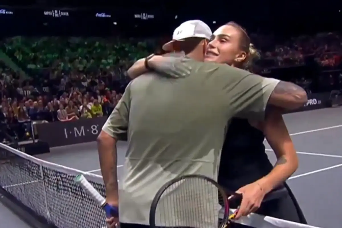 Injured male tennis player outside of the Top 600 still able to defeat the best female player in the world