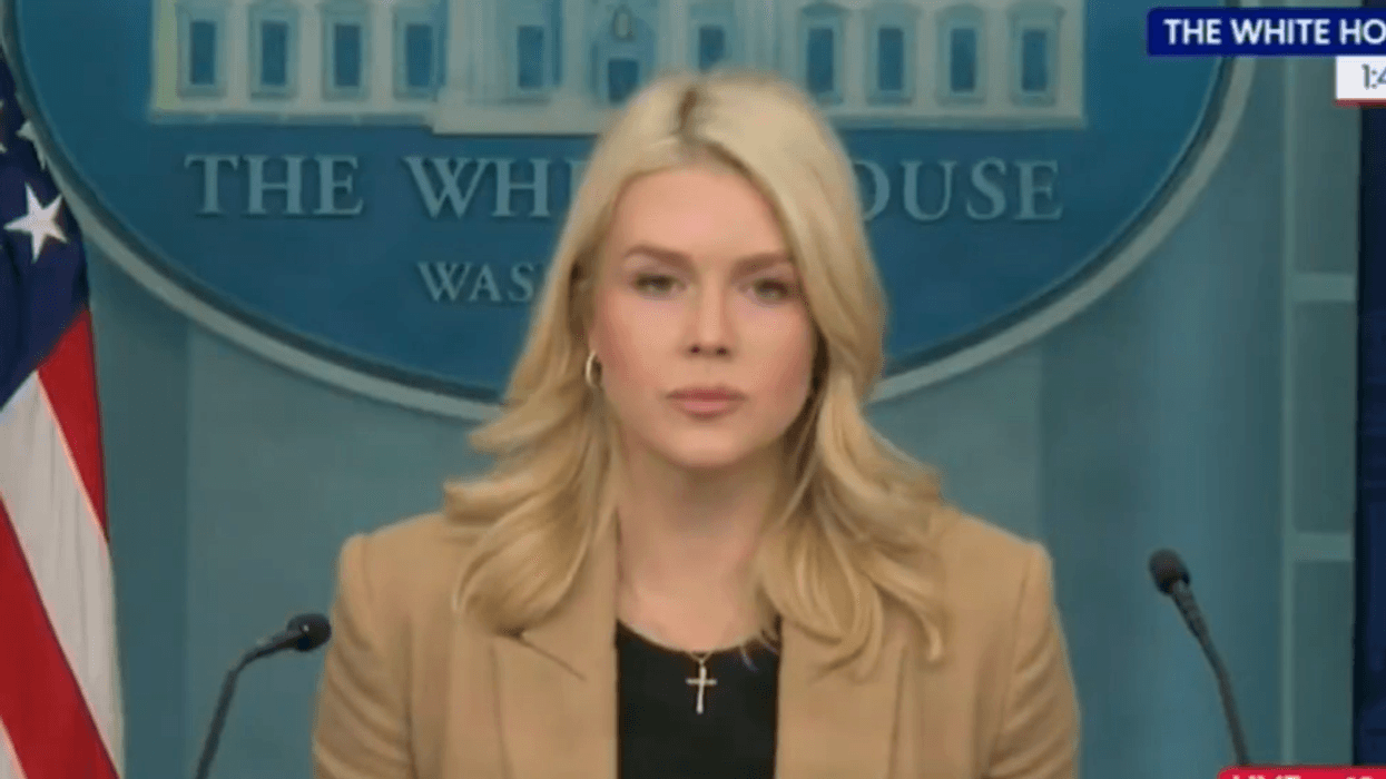 "You're a left-wing hack”: Karoline Leavitt bodies leftist reporter who attempted to spread fake news about ICE in front of her